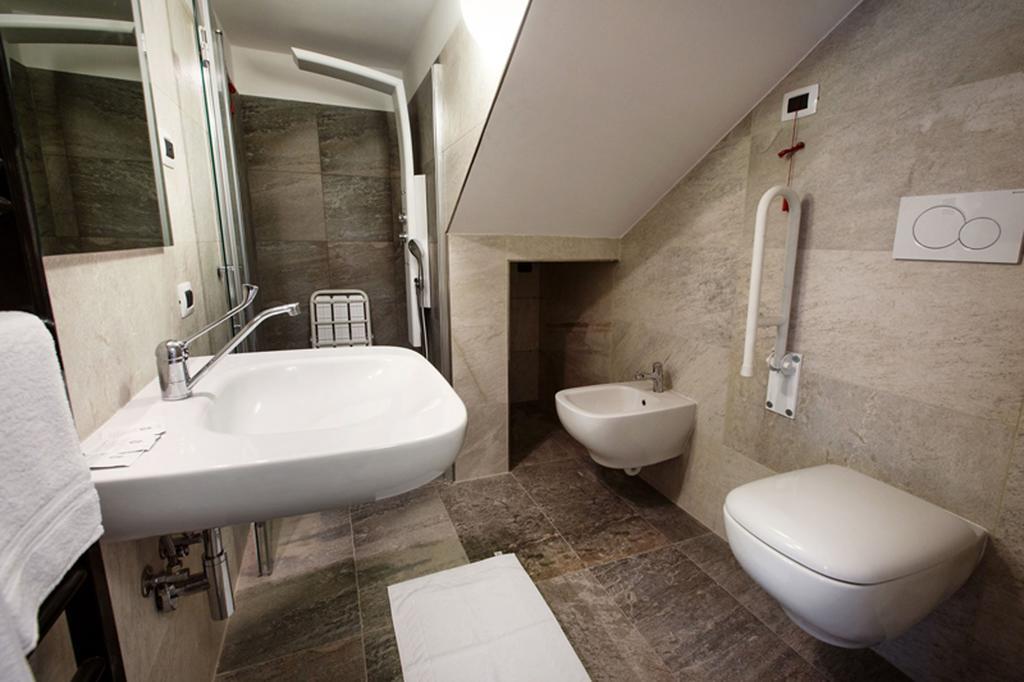 La Marmote Albergo Diffuso Di Paluzza Ronc Room photo